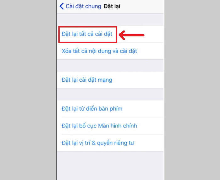 Chọn Đặt lại tất cả cài đặt để xóa thiết lập cài đặt trước đó nhưng không xóa dữ liệu trong máy